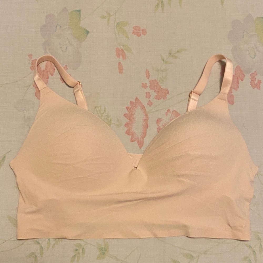 Victoria's Secret Light Pink Bra